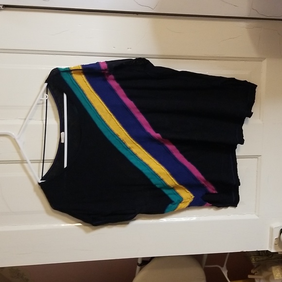 We the free top - Picture 1 of 5